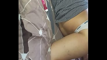 Latina entrega su culo a su amante
