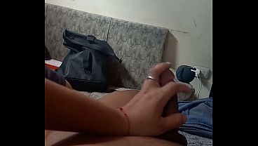 Mi madrsstra me chupa mi polla y luego se monta en mi verga